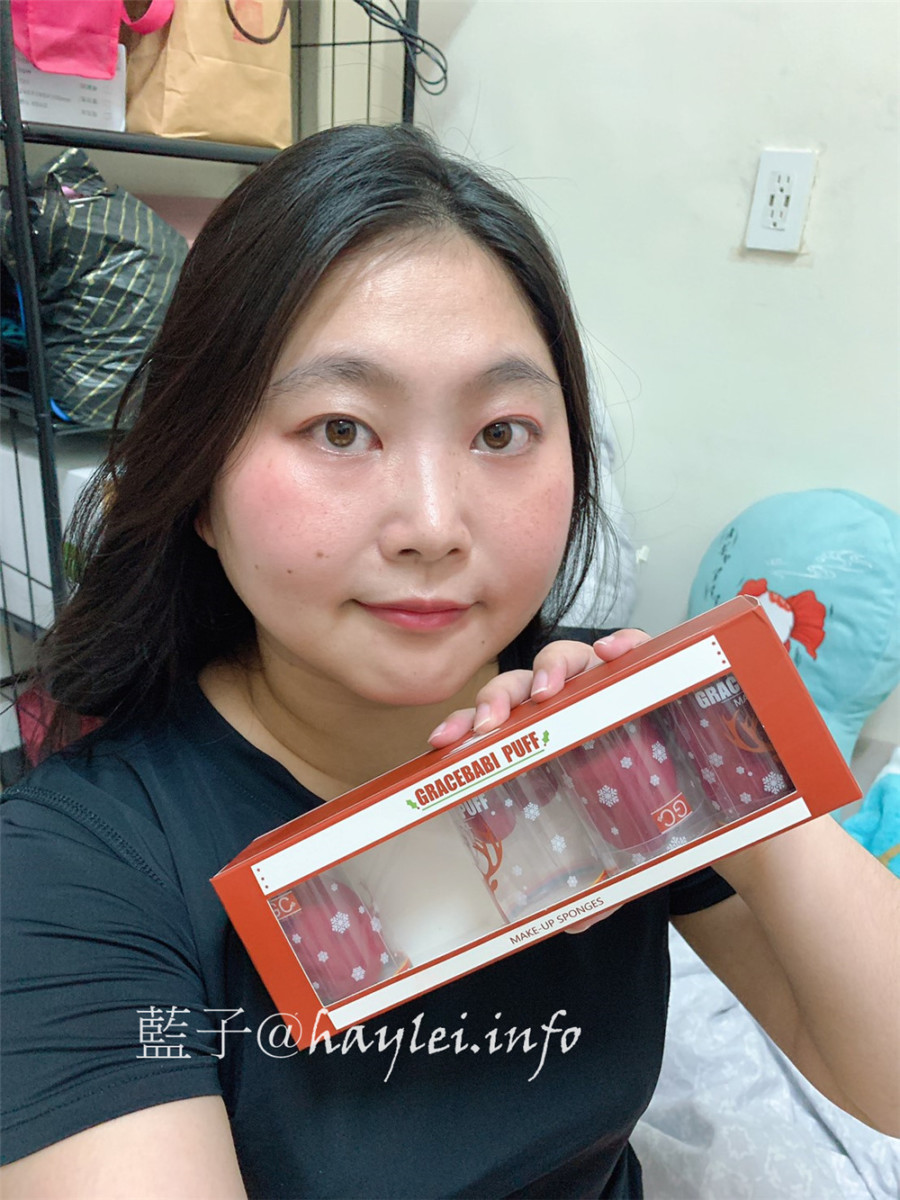 淘寶開箱/高CP好物分享-居家護膚金稻美容導入儀,Gracebabi美妝蛋組合,兩相加乘讓我妝感精緻服貼,提升顏值的秘密武器!金稻瘦臉棒/光子亮膚儀/Gracebabi美妝蛋/酒紅美妝蛋/淘寶開箱日/99划算節/買美容家電上淘寶/肌膚保養/彩妝化妝工具/美妝蛋推薦2019/美容儀推薦2019/淘寶心得/3c開箱/美容儀分享 保養品分享 健康養身 彩妝品 彩妝品分享 攝影 民生資訊分享
