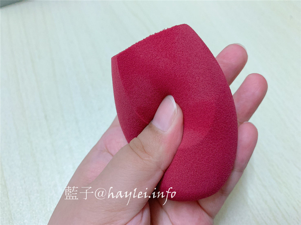 淘寶開箱/高CP好物分享-居家護膚金稻美容導入儀,Gracebabi美妝蛋組合,兩相加乘讓我妝感精緻服貼,提升顏值的秘密武器!金稻瘦臉棒/光子亮膚儀/Gracebabi美妝蛋/酒紅美妝蛋/淘寶開箱日/99划算節/買美容家電上淘寶/肌膚保養/彩妝化妝工具/美妝蛋推薦2019/美容儀推薦2019/淘寶心得/3c開箱/美容儀分享 保養品分享 健康養身 彩妝品 彩妝品分享 攝影 民生資訊分享