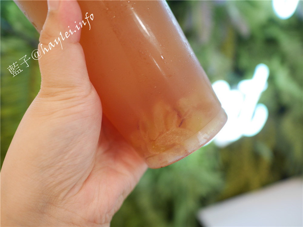 政大飲料/手搖飲推薦/Li Cha 禮采芙/幸芙手搖飲-文山政大店,提供輕食、冰淇淋跟健康手搖飲,優閒午後,享受輕食好時光!嫩綠色系裝潢很美,很適合網美來拍照打卡~台北文山區/政大商圈推薦/政大美食/健康手搖飲/天然茶飲/水果茶/輕食下午茶/台北美食下午茶/提供座位的手搖飲店/堅持食安無虞的食尚體驗,這就是任性的理由 攝影 民生資訊分享 飲食集錦