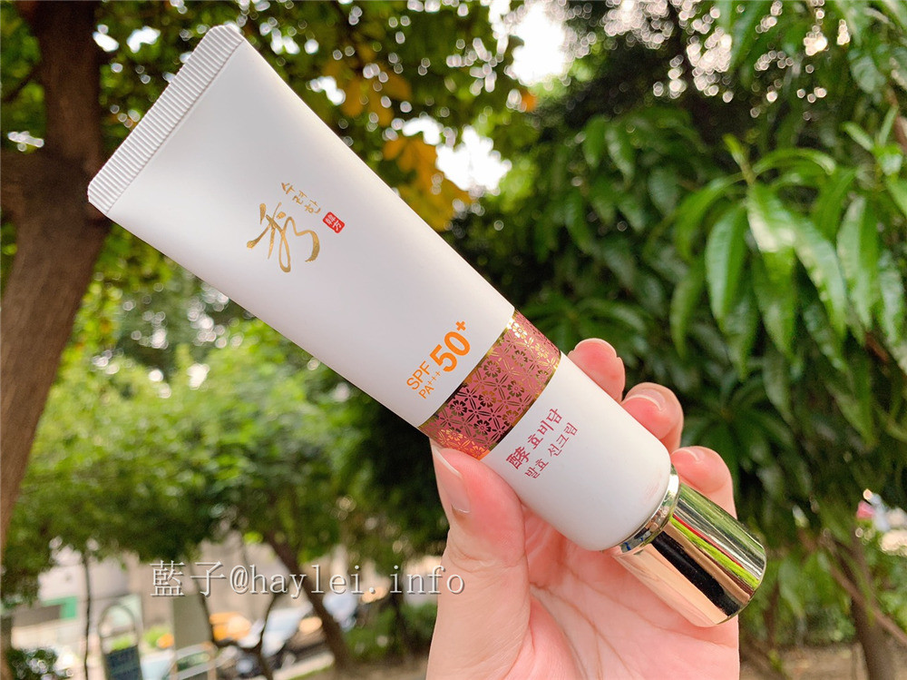 Sooryehan秀雅韓酵飛燕百酵秘淡青春防護霜SPF50+/PA+++ 防曬心得 防曬推薦2019/韓國美妝品/韓國防曬/肌膚保養/紫外線防護/Hyobidam Fermented Sun Cream/開架防曬/寶雅醫美櫃/高係數防曬/滋潤防曬/韓方護膚品牌/LG護膚品牌 保養品分享 健康養身 彩妝品 彩妝品分享 攝影 民生資訊分享