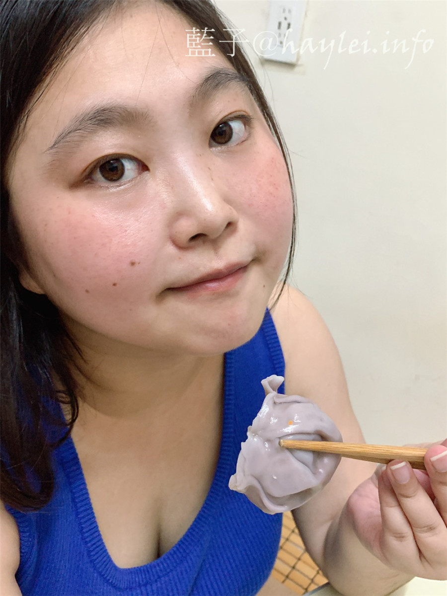 宅配冷凍/心玥水餃-皮薄餡多的網購手工水餃,回購率滿分的經典美味!網購水餃/冷凍水餃/宅配美食/生鮮美食/手工水餃推薦/爆汁口感/蔥花高麗菜/玉米起司/奶油鮭魚/韭黃鮮蝦/田園蔬菜/網路購物/宵夜美食/點心小吃/好吃水餃/彩色元寶/彩色水餃/水餃控 中式料理 健康養身 宅配食記 攝影 民生資訊分享 飲食集錦