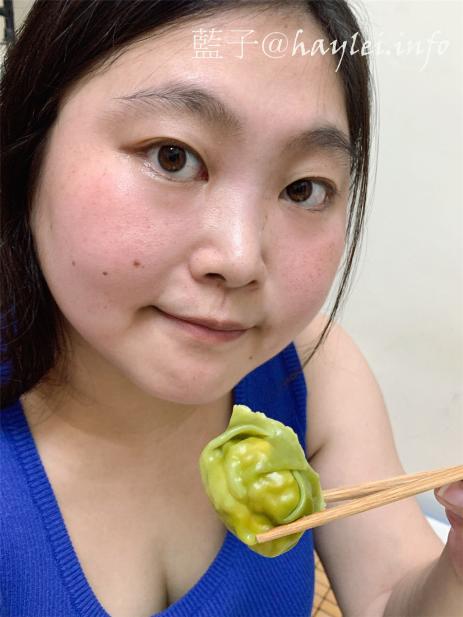 宅配冷凍/心玥水餃-皮薄餡多的網購手工水餃,回購率滿分的經典美味!網購水餃/冷凍水餃/宅配美食/生鮮美食/手工水餃推薦/爆汁口感/蔥花高麗菜/玉米起司/奶油鮭魚/韭黃鮮蝦/田園蔬菜/網路購物/宵夜美食/點心小吃/好吃水餃/彩色元寶/彩色水餃/水餃控 中式料理 健康養身 宅配食記 攝影 民生資訊分享 飲食集錦