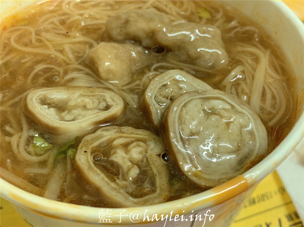 台中西區/大勝麵線/大勝大腸頭純肉羹麵線-廣三sogo旁的濃郁麵線羹,小碗50/大碗65,下午六點半到凌晨十二點營業,晚餐宵夜好選擇!台中美食/台中小吃攤/台中大腸麵線/傳統小吃/在地美味/湯麵/麵線美食/宵夜美食/深夜食堂/美村路一段美食/近科博館、金典酒店 中式料理 攝影 民生資訊分享 飲食集錦