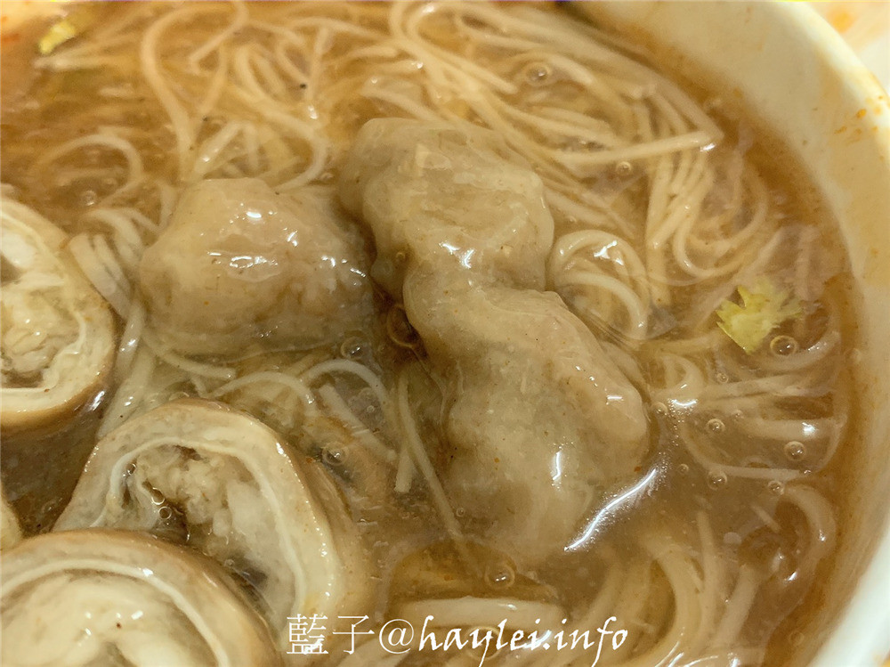 台中西區/大勝麵線/大勝大腸頭純肉羹麵線-廣三sogo旁的濃郁麵線羹,小碗50/大碗65,下午六點半到凌晨十二點營業,晚餐宵夜好選擇!台中美食/台中小吃攤/台中大腸麵線/傳統小吃/在地美味/湯麵/麵線美食/宵夜美食/深夜食堂/美村路一段美食/近科博館、金典酒店 中式料理 攝影 民生資訊分享 飲食集錦
