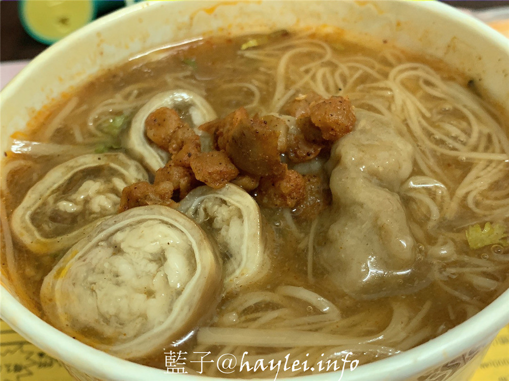 台中西區/大勝麵線/大勝大腸頭純肉羹麵線-廣三sogo旁的濃郁麵線羹,小碗50/大碗65,下午六點半到凌晨十二點營業,晚餐宵夜好選擇!台中美食/台中小吃攤/台中大腸麵線/傳統小吃/在地美味/湯麵/麵線美食/宵夜美食/深夜食堂/美村路一段美食/近科博館、金典酒店 中式料理 攝影 民生資訊分享 飲食集錦