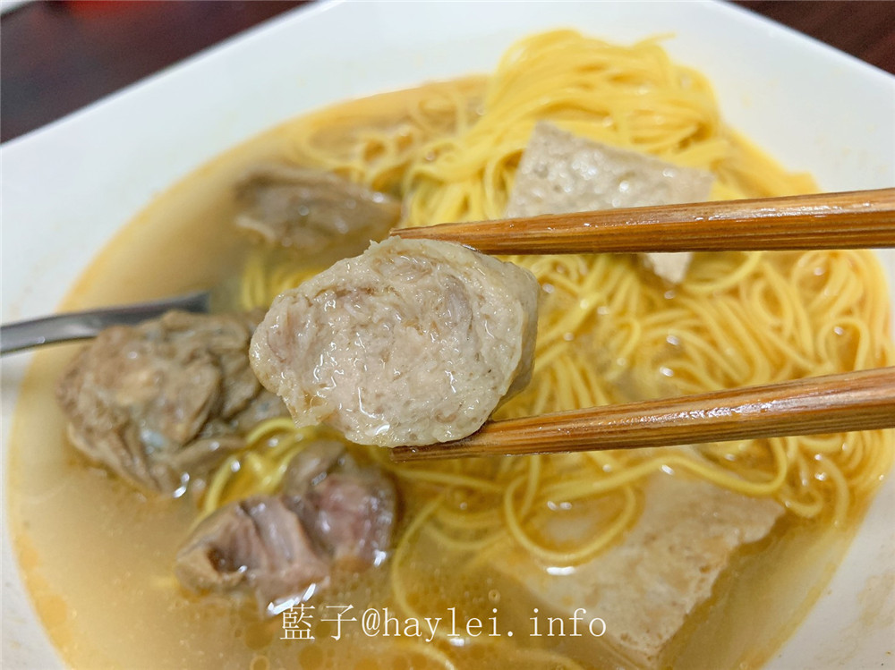 秋冬食補推薦-帝王食補薑母鴨隨食補/薑母鴨獨享杯,濕涼天氣溫補補品,一個人也能好好吃!冷凍宅配美食//養生美食/便利快速省時/美味薑母鴨/加熱即食/料理包/即食包/老薑是冬季裡吃的暖暖包/健康養生/食補/黑麻油米酒紅面番鴨鴨腿肉凍豆腐鴨肉丸黃金麵線/麻油料理/療癒美食/台灣人情味/帝王食補板橋總店 中式料理 健康養身 宅配食記 攝影 新北美食 民生資訊分享 飲食集錦