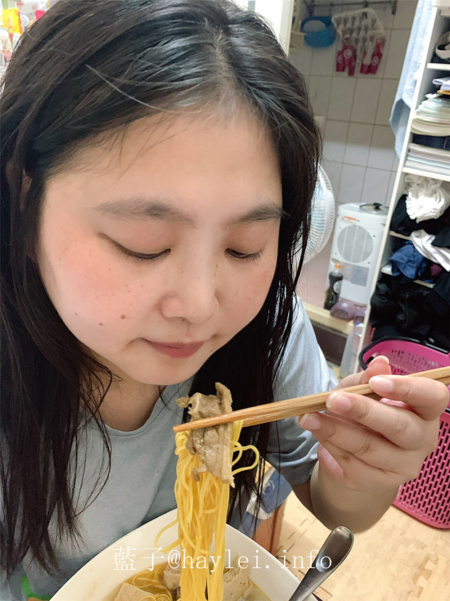 秋冬食補推薦-帝王食補薑母鴨隨食補/薑母鴨獨享杯,濕涼天氣溫補補品,一個人也能好好吃!冷凍宅配美食//養生美食/便利快速省時/美味薑母鴨/加熱即食/料理包/即食包/老薑是冬季裡吃的暖暖包/健康養生/食補/黑麻油米酒紅面番鴨鴨腿肉凍豆腐鴨肉丸黃金麵線/麻油料理/療癒美食/台灣人情味/帝王食補板橋總店 中式料理 健康養身 宅配食記 攝影 新北美食 民生資訊分享 飲食集錦