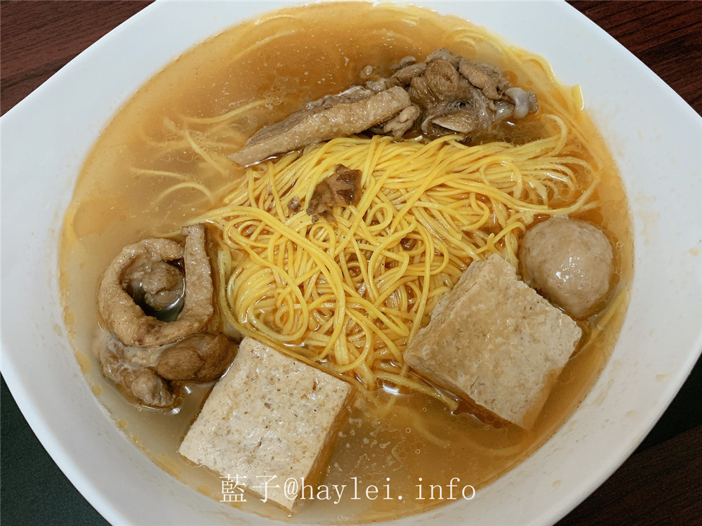 秋冬食補推薦-帝王食補薑母鴨隨食補/薑母鴨獨享杯,濕涼天氣溫補補品,一個人也能好好吃!冷凍宅配美食//養生美食/便利快速省時/美味薑母鴨/加熱即食/料理包/即食包/老薑是冬季裡吃的暖暖包/健康養生/食補/黑麻油米酒紅面番鴨鴨腿肉凍豆腐鴨肉丸黃金麵線/麻油料理/療癒美食/台灣人情味/帝王食補板橋總店 中式料理 健康養身 宅配食記 攝影 新北美食 民生資訊分享 飲食集錦