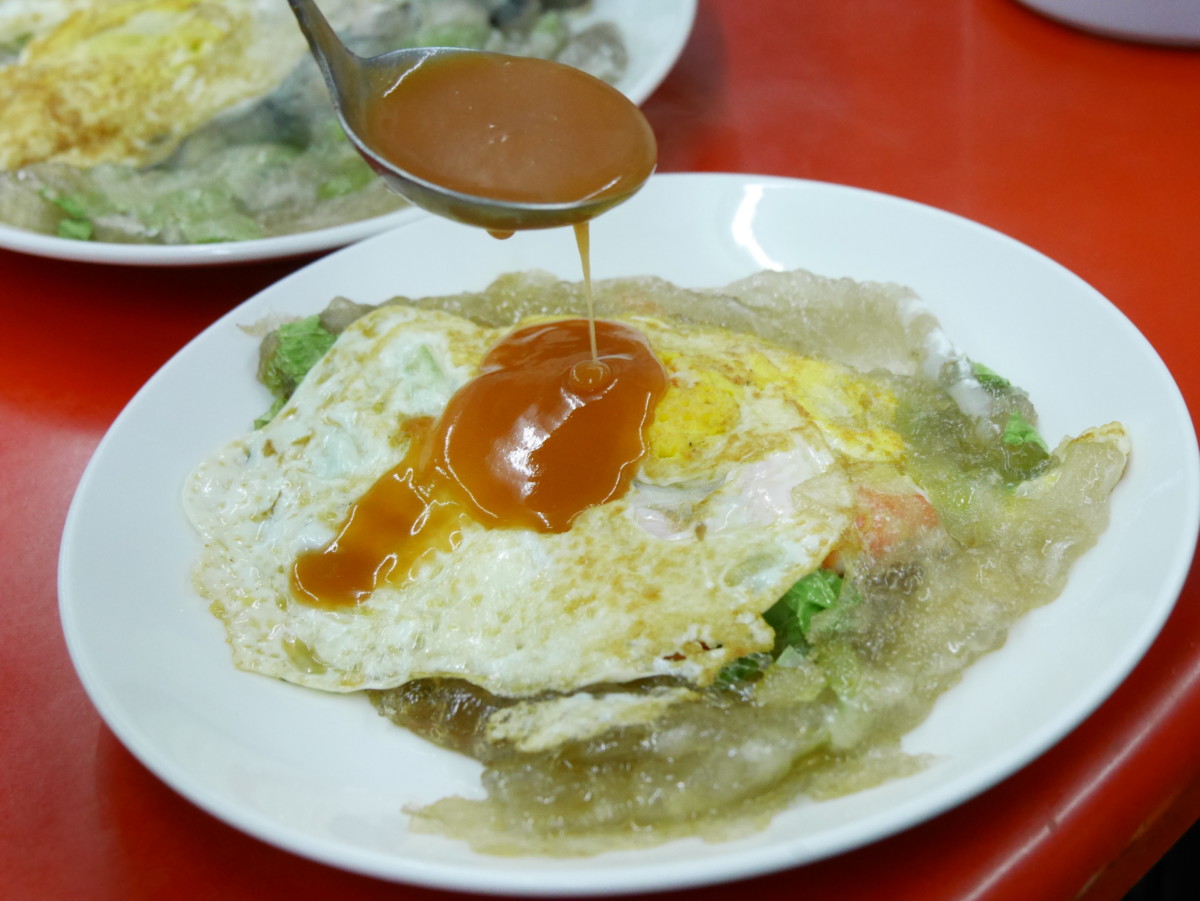 嘉義布袋/黑皮酥皮肉圓(巨無霸海鮮肉圓)總店/黑皮海鮮餐廳(團餐活魚部門)菜單-起司蚵仔煎/干貝煎/蝦仁煎外酥內嫩很好吃、炸至焦香的酥皮肉圓推薦必點，人多選在地風味餐也不錯唷～雲嘉南旅遊/中南部旅遊景點/雲嘉南濱海美食旅遊/穆斯林友善餐廳/嘉義美食旅遊/嘉義肉圓/嘉義蚵仔煎/嘉義合菜料理/嘉義布袋美食/雲嘉南濱海風景管理區推薦美食餐廳/藍子愛美食 中式料理 國內旅遊 攝影 民生資訊分享 飲食集錦   