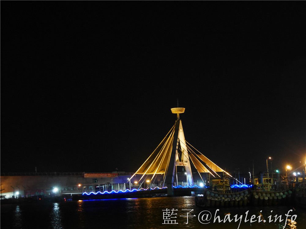 嘉義住宿/布袋文創HOTEL海漾行館-布袋遊客中心(布袋文創Hotel 1樓)與住宿空間並存一棟，感受布袋漁港風情的住宿首選!一樓有商場，伴手禮很好買!嘉義旅遊/嘉義景點/雲嘉南旅遊/中南部旅遊景點/雲嘉南濱海旅遊/嘉義旅遊住宿/嘉義布袋旅遊/雲嘉南濱海風景管理區推薦住宿/藍子愛旅行 國內外住宿相關 國內旅遊 攝影 民生資訊分享   