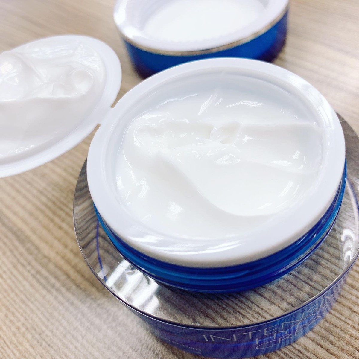 秋冬保養推薦/PSK深海保濕肌密組-PSK深海源萃水潤舒芙霜、深海源萃保濕舒妍精華,可以溫和地滋潤肌膚並紓緩乾燥感,保濕跟修護一次解決!美妝保養/肌膚保養/skincare/秋冬護膚/MIT保濕/保養品推薦/pskskincare/PSK深海美肌專家/舒芙霜/嘟嘟霜/保濕精華/保濕/滋潤舒緩/藍子愛美麗/肌膚保養/秋冬保濕/moistureskin/beautycare 保養品分享 健康養身 彩妝品 彩妝品分享 攝影 民生資訊分享
