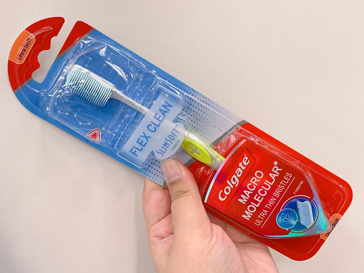 colgate/高露潔自然之萃舒護牙齦牙膏-蜂膠洋梨&高分子超彈極淨牙刷-做好牙齒清潔以維持健康笑容是我笑對生活的不二法門!高露潔自然之萃/自然活力健康笑容/配合正確刷牙習慣/高露潔/自然之萃/高分子超彈極淨/蜂膠洋梨牙膏/牙齒護理/居家護理/colgate/toothpaste/牙膏/牙齦護理/好物推薦/brushteeth/smile/health/dentalcare/oralcare/oralhealth/好物分享/藍子愛美麗 保養品分享 健康養身 攝影 民生資訊分享