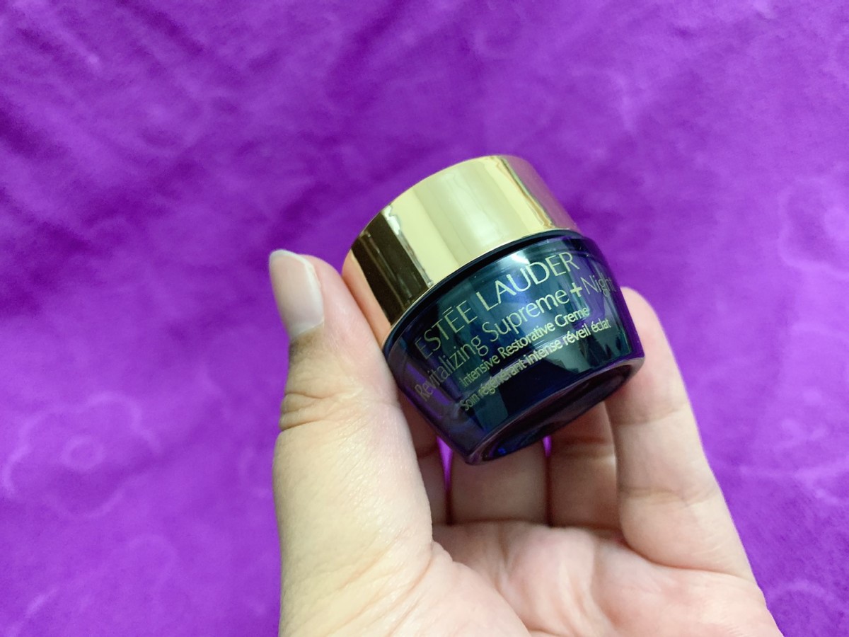 Estee Lauder/雅詩蘭黛 年輕肌密無敵晚霜-滋潤肌膚且鎖水能力優秀，用手溫軟化後使用更好吸收~肌膚保養/skincare/facial cream/乳霜保養/秋冬保養必備乳霜/專櫃晚霜推薦/藍子愛美麗/藍子愛保養 保養品分享 彩妝品 彩妝品分享 攝影 民生資訊分享   