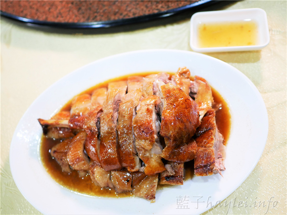 台中年菜外帶2020-大祥海鮮燒鵝餐廳-圍爐聚餐準備年菜不再大費周章,年菜當天現做,食材新鮮頂級,不用拘泥餐廳營業時間,自由度倍增,春節圍爐享受美味又省工!台中西屯美食/台中海鮮餐廳/漢口路近台灣大道/葉祥忠/阿祥師/日月潭涵碧樓的第一任中餐主廚/台菜海鮮熱炒/粵菜/澎湖海鮮直送/生猛海鮮/五星級飯店主廚掌廚平價消費/台中外帶年菜推薦 中式料理 國內旅遊 攝影 民生資訊分享 飲食集錦