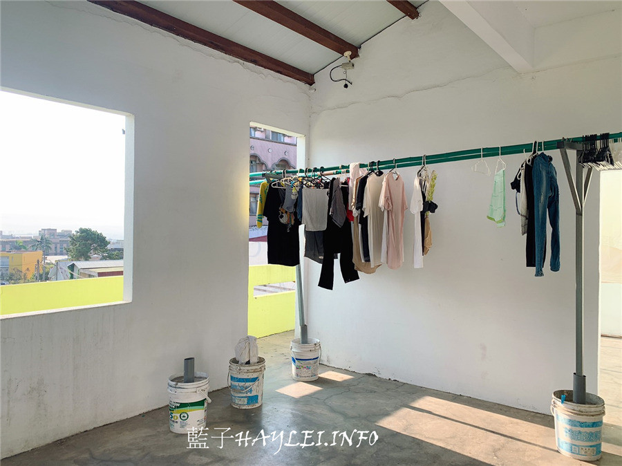 T-Life Hostel | 踢生活背包客棧評價位置交通方式價錢-台中東海住宿首選,輕負擔享受好生活,一晚500起。台中合法背包客棧,有廚房、交誼廳、洗衣場、公用衛浴,可以洗熱水澡、洗衣服~台中旅遊/台中美食/台中景點/台中住宿推薦/東海夜市/東海商圈美食/環保旅店/背包房/背包客住宿/旅遊住宿/向宏滷肉飯/再興飲茶/台中刑務所演武場/道禾六藝文化館/藍子愛旅行/藍子愛美食 國內外住宿相關 國內旅遊 攝影 民生資訊分享 飲食集錦