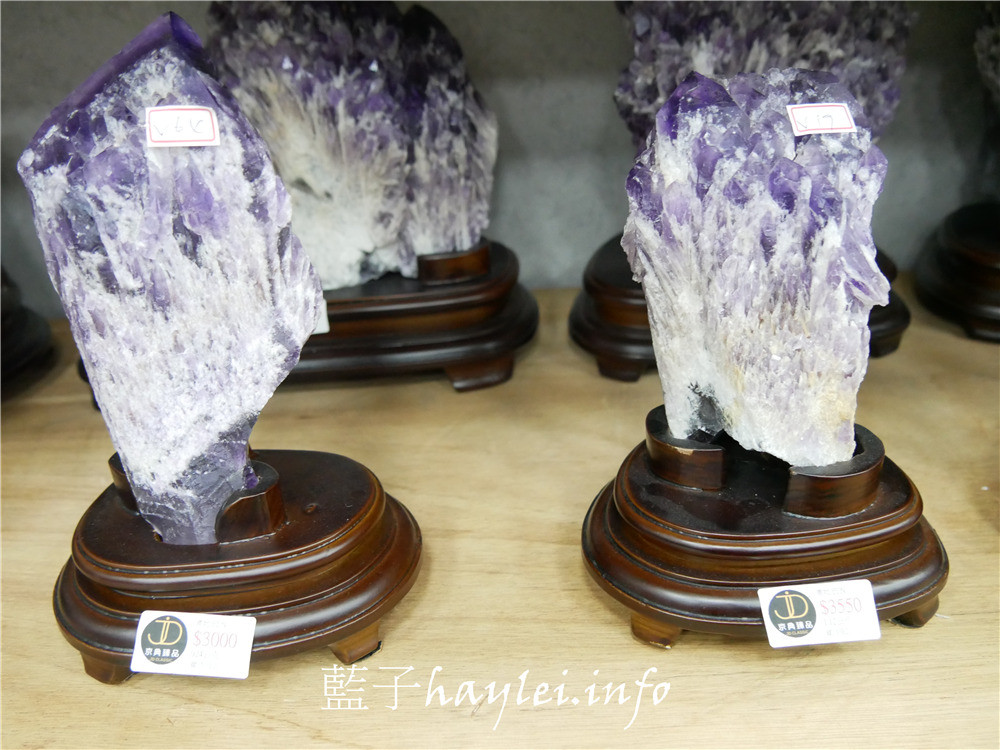台中西屯/京典臻品JD Classic天然水晶-如何挑選紫晶洞、適合自己的水晶怎麼買,開運招財水晶這裡看最超值!專營烏拉圭紫水晶洞、巴西晶洞、聚寶盆、發財樹、恐龍蛋跟意象水晶等天然礦石。台中水晶/批發水晶大盤商/水晶洞批發/瑪瑙聚寶盆/鈦晶/黃水晶/茶晶/開口笑水晶/水晶雕件/水晶手珠/水晶手排/改善屋內風水/聚氣開運招正財/藍子愛美麗 攝影 民生資訊分享 紓發緒感