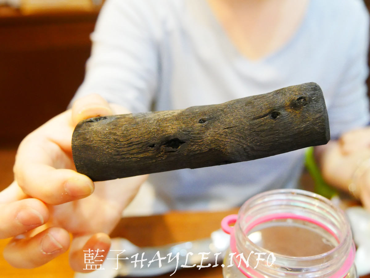 台中潭子區/Deryou德行天下/足弓職人健康鞋墊-腳正鞋墊穿起來柔軟舒適且支撐力超強,久走不累的秘密武器,腳的健康不能等!BabyCarbon寶貝炭泡茶、喝水、煮飯都超實用!足部保健/母嬰用品/健康養生/鞋底鞋墊/足弓鞋墊/RE紅包/輕量足弓鞋/藍子愛保養 保養品分享 健康養身 攝影 民生資訊分享