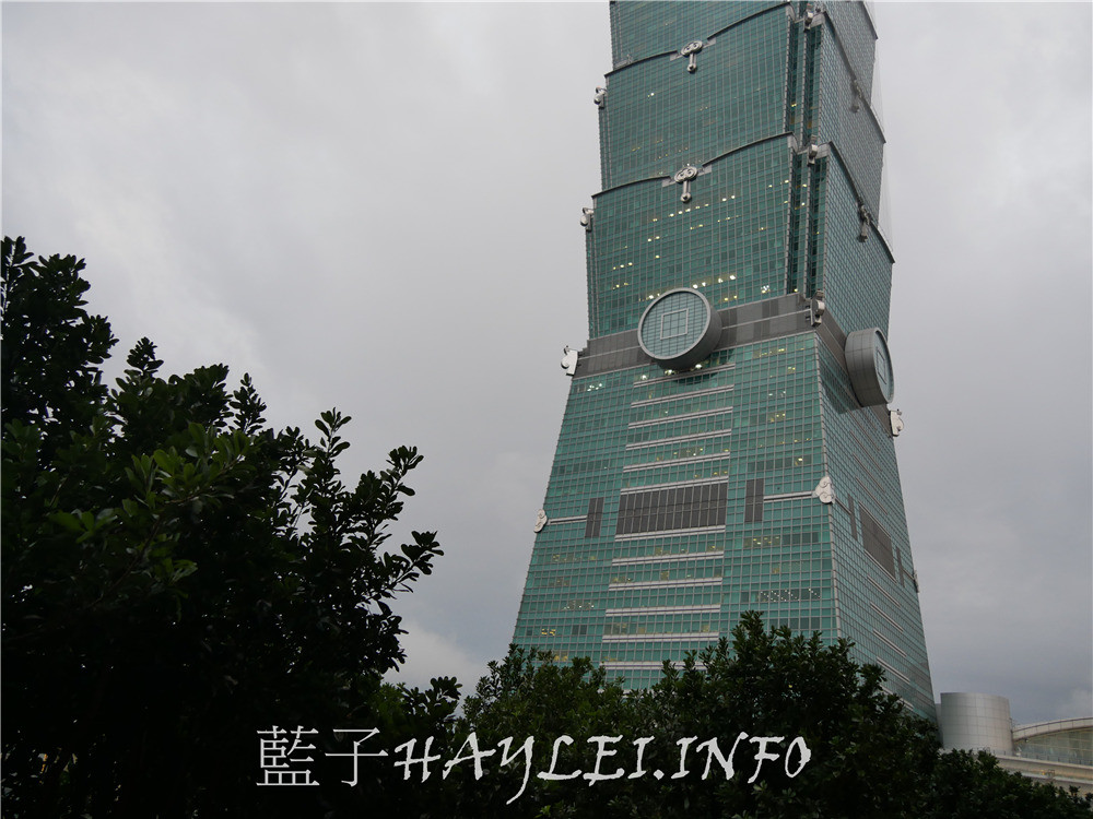 台北信義區電影院推薦/微風南山/i-Ride 5D飛行劇院-不受氣候影響,隨時都能享受空中旅行、遨遊天空的極致快感,適合親子寓教於樂的室內景點!拍攝台北101大樓的新秘境大公開~5D電影心得/5D電影院/體感飛行劇院/台北室內景點/親子景點/知性教育/飛越臺灣/飛越美國/飛越澳洲/藍子愛電影 國內旅遊 國外旅遊 民生資訊分享