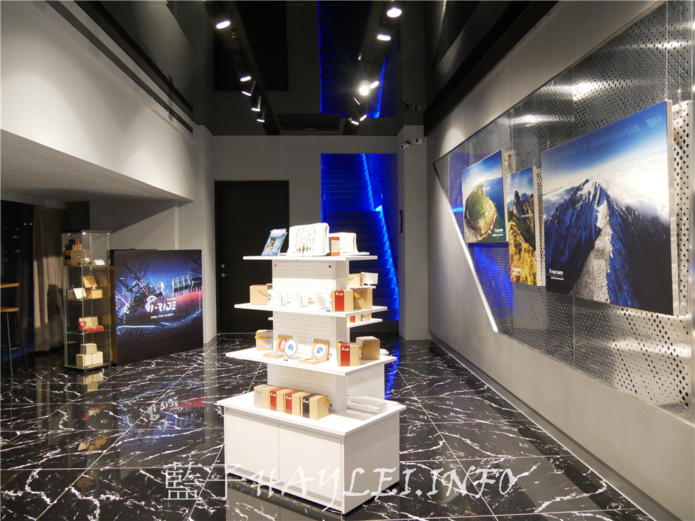 台北信義區電影院推薦/微風南山/i-Ride 5D飛行劇院-不受氣候影響,隨時都能享受空中旅行、遨遊天空的極致快感,適合親子寓教於樂的室內景點!拍攝台北101大樓的新秘境大公開~5D電影心得/5D電影院/體感飛行劇院/台北室內景點/親子景點/知性教育/飛越臺灣/飛越美國/飛越澳洲/藍子愛電影 國內旅遊 國外旅遊 民生資訊分享