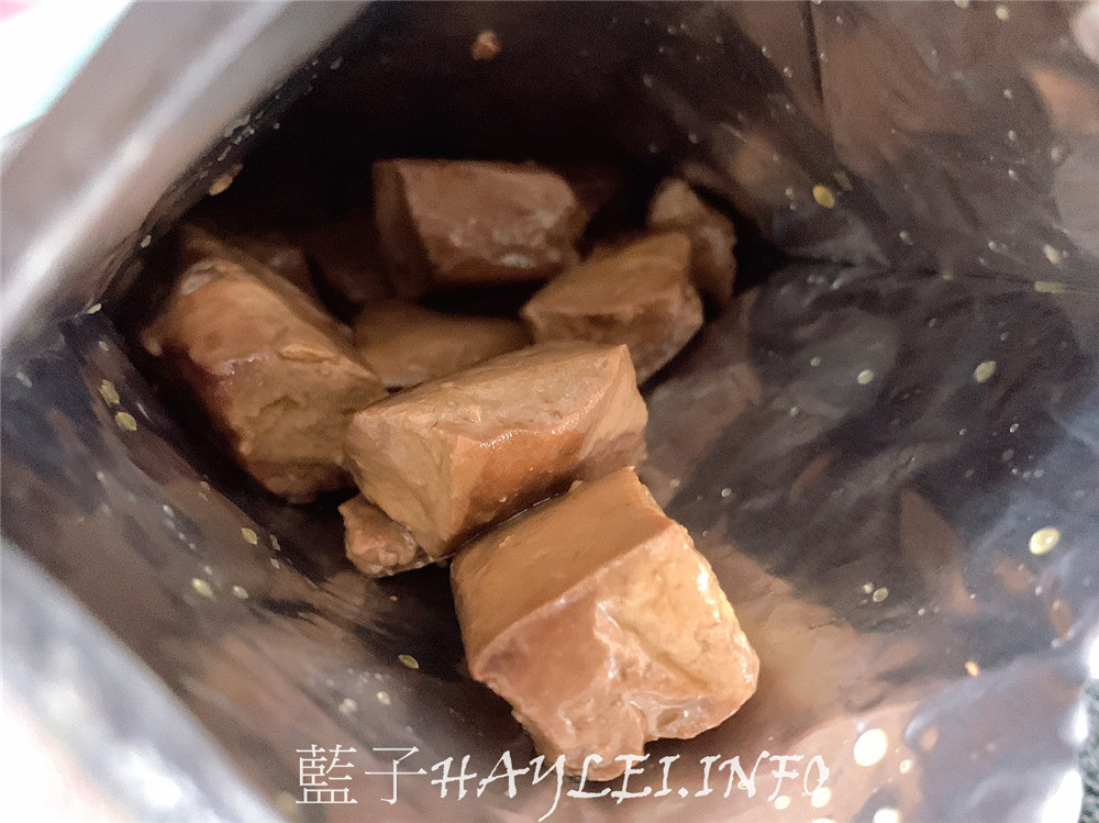 嘉義伴手禮/宅配美食/戲獸仔豆干-選用非基改白豆干,滷透入味,口感軟香,零嘴點心、小菜、宵夜好選擇!當宅配伴手禮、全素下酒菜、追劇零食都非常適合唷~嘉義市十大伴手禮/室溫保存/免加熱/真空包裝/全素可食/青龍原味/朱雀甜蜜嗆/白虎辣味/玄武五香/藍子愛美食 中式料理 宅配食記 攝影 民生資訊分享 飲食集錦