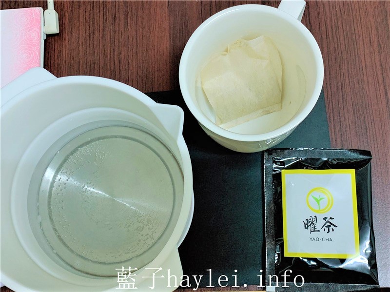 曜茶草本養身茶飲-來自萬華百年老店青草行,沁涼茶品喝起來清香柔和、順口好喝,睡前也能享用,適合冬天日養生的無咖啡因熱飲!宅配美食/沖泡飲品/曜茶養身茶/台灣茶飲/健康養生/品茶/調味茶/草本茶/茶飲推薦/養生保健茶飲/藍子愛美食 中式料理 健康養身 宅配食記 攝影 民生資訊分享 飲食集錦