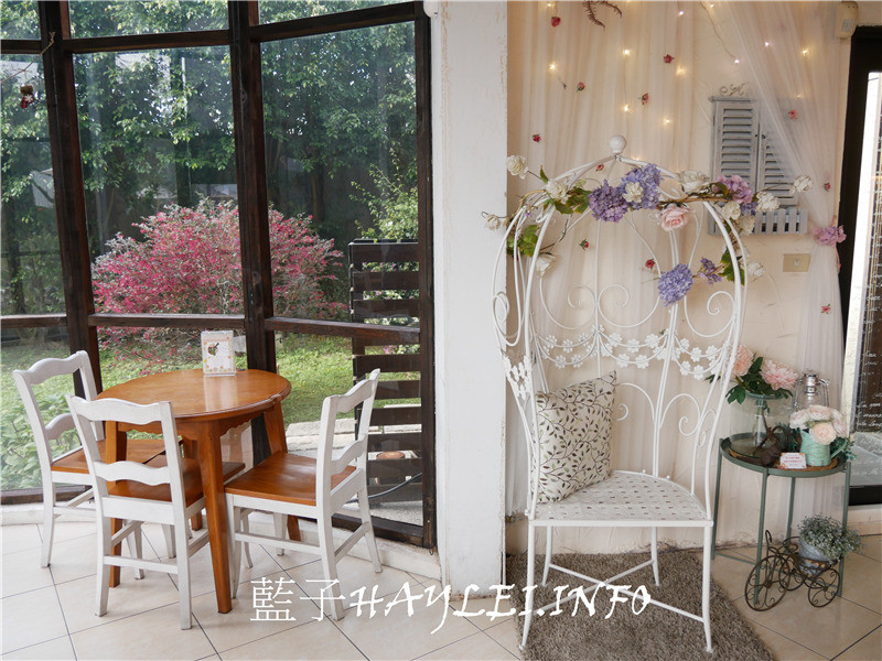 台中大雅/下午茶美食/Petit Forêt 小林煎餅x富林園洋菓子(PF洋菓子森林)-在復古鄉村風城堡享受柔滑乳酪派、雙層起司蛋糕、葉子派餅乾等幸福甜點,感受南法的慢活與悠閒~台中美食/台中景點/台中下午茶/台中城堡風咖啡廳/南法風城堡/台中甜點/大雅美食/大雅下午茶/甜點蛋糕/餅乾點心/結婚禮盒推薦/客製化喜餅/台中餐廳/台中好拍下午茶/藍子愛美食 國內旅遊 攝影 民生資訊分享 飲食集錦