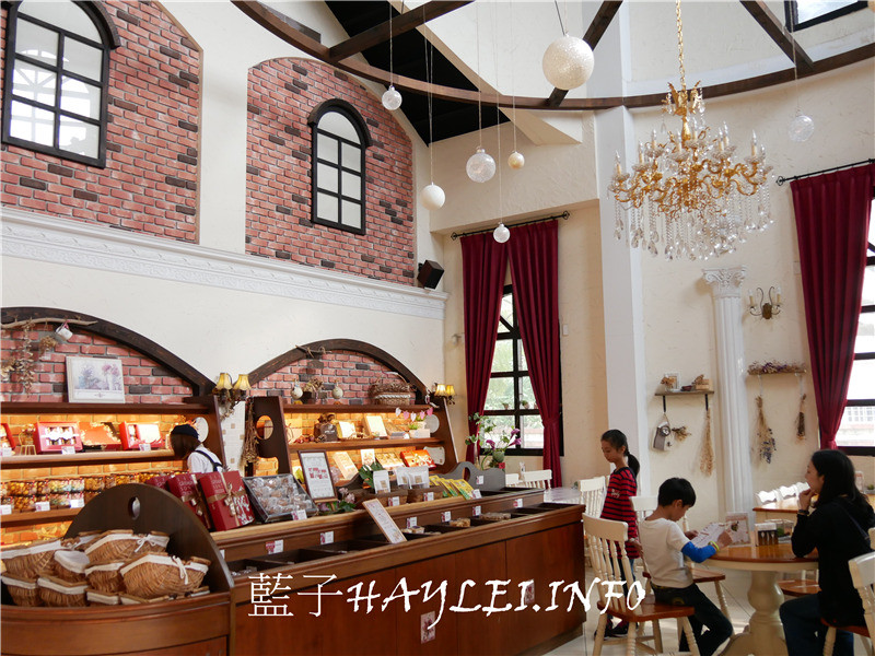 台中大雅/下午茶美食/Petit Forêt 小林煎餅x富林園洋菓子(PF洋菓子森林)-在復古鄉村風城堡享受柔滑乳酪派、雙層起司蛋糕、葉子派餅乾等幸福甜點,感受南法的慢活與悠閒~台中美食/台中景點/台中下午茶/台中城堡風咖啡廳/南法風城堡/台中甜點/大雅美食/大雅下午茶/甜點蛋糕/餅乾點心/結婚禮盒推薦/客製化喜餅/台中餐廳/台中好拍下午茶/藍子愛美食 國內旅遊 攝影 民生資訊分享 飲食集錦