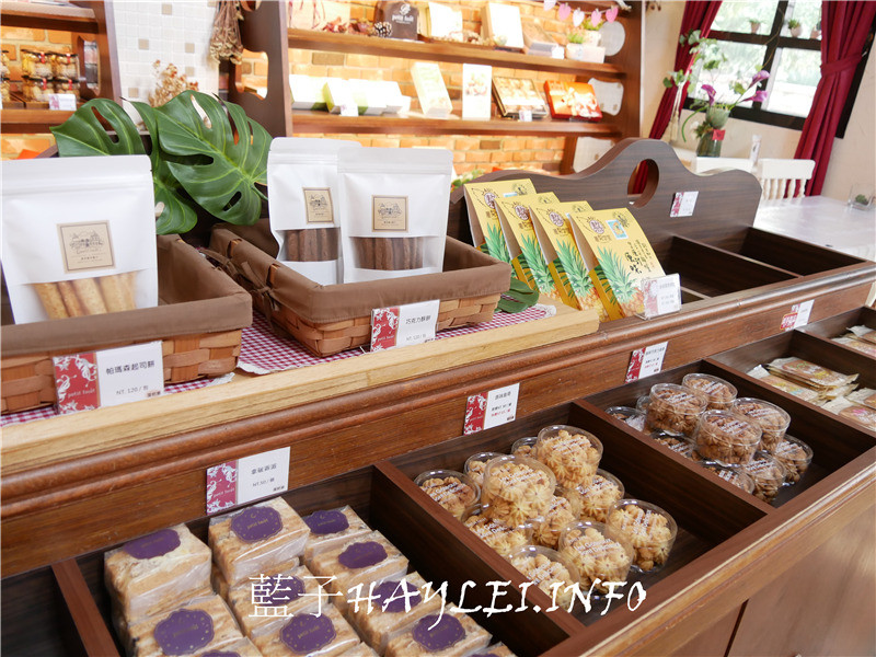 台中大雅/下午茶美食/Petit Forêt 小林煎餅x富林園洋菓子(PF洋菓子森林)-在復古鄉村風城堡享受柔滑乳酪派、雙層起司蛋糕、葉子派餅乾等幸福甜點,感受南法的慢活與悠閒~台中美食/台中景點/台中下午茶/台中城堡風咖啡廳/南法風城堡/台中甜點/大雅美食/大雅下午茶/甜點蛋糕/餅乾點心/結婚禮盒推薦/客製化喜餅/台中餐廳/台中好拍下午茶/藍子愛美食 國內旅遊 攝影 民生資訊分享 飲食集錦