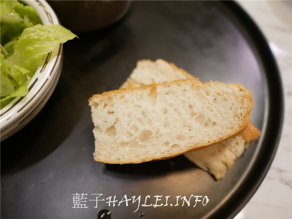新竹東區/Garden Party Restaurant/派對花園餐廳-排餐精緻美味，裝潢華美貴氣，新竹網美拍照打卡必訪，花園餐廳環境絕美超好拍～新竹美食/新竹西餐廳/新竹餐廳推薦/花園餐廳/新竹義式餐廳/金山街餐廳/IG打卡餐廳熱門點/情侶約會/姊妹聚會/濕式熟成牛排/熱帶植物花草牆/近新竹科學園區/有停車場/藍子愛美食 國內旅遊 攝影 民生資訊分享 飲食集錦 