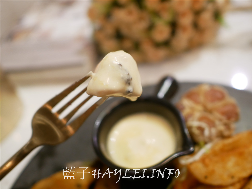 新竹東區/Garden Party Restaurant/派對花園餐廳-排餐精緻美味，裝潢華美貴氣，新竹網美拍照打卡必訪，花園餐廳環境絕美超好拍～新竹美食/新竹西餐廳/新竹餐廳推薦/花園餐廳/新竹義式餐廳/金山街餐廳/IG打卡餐廳熱門點/情侶約會/姊妹聚會/濕式熟成牛排/熱帶植物花草牆/近新竹科學園區/有停車場/藍子愛美食 國內旅遊 攝影 民生資訊分享 飲食集錦 
