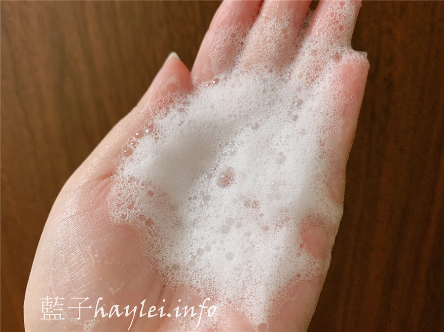 洗面乳推薦/仟米胺基酸洗面霜-清潔力非常優秀,使用後的肌膚摸起來嫩滑不澀,適合混合型或油性膚質使用的潔面產品 美妝保養/肌膚保養/清潔肌膚/chummy/MIT保養品/台灣保養品牌/臉部清潔推薦/skincare/facial cleaner/藍子愛美麗 保養品分享 攝影 民生資訊分享