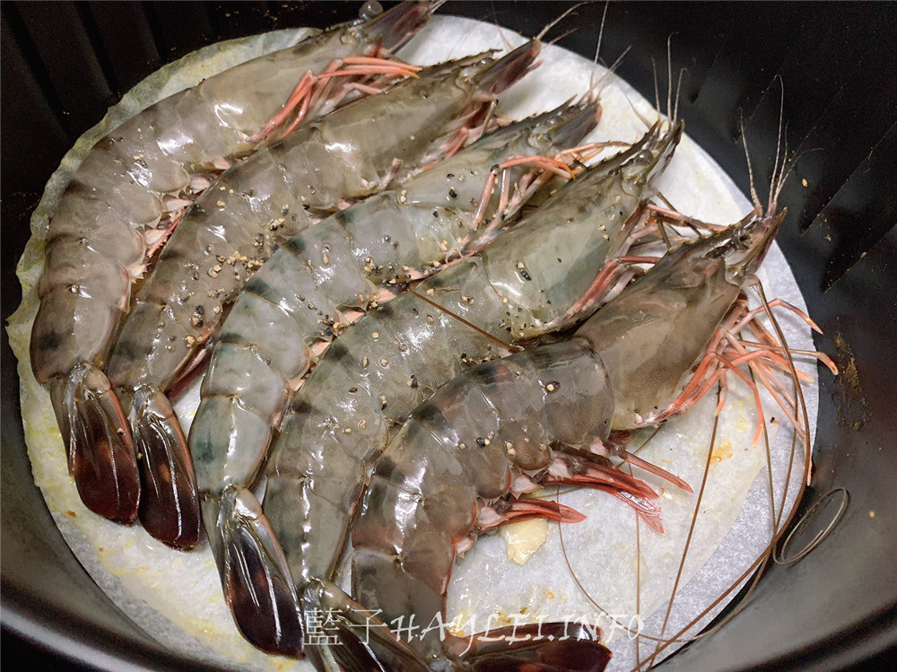 宅配美食開箱文-生猛海鮮團購美食推薦/36Life鮮綠生活-團購生鮮必吃的氣炸鍋美食,大推鮮嫩美味的台南老饕級去刺虱目魚肚、真材實料的丸類界LV蝦枝花丸、鮮香美味的海金鑽府城蝦捲、奶香四溢的起司特級蝦捲&肥碩鮮美的草蝦。冷凍宅配/生鮮宅配/團購生鮮/團購美食/氣炸鍋料理/藍子愛美食 中式料理 宅配食記 攝影 民生資訊分享 飲食集錦