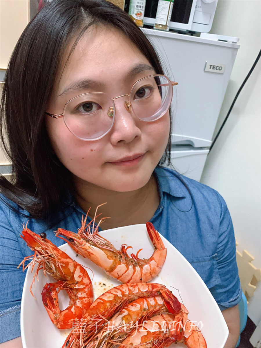 宅配美食開箱文-生猛海鮮團購美食推薦/36Life鮮綠生活-團購生鮮必吃的氣炸鍋美食,大推鮮嫩美味的台南老饕級去刺虱目魚肚、真材實料的丸類界LV蝦枝花丸、鮮香美味的海金鑽府城蝦捲、奶香四溢的起司特級蝦捲&肥碩鮮美的草蝦。冷凍宅配/生鮮宅配/團購生鮮/團購美食/氣炸鍋料理/藍子愛美食 中式料理 宅配食記 攝影 民生資訊分享 飲食集錦