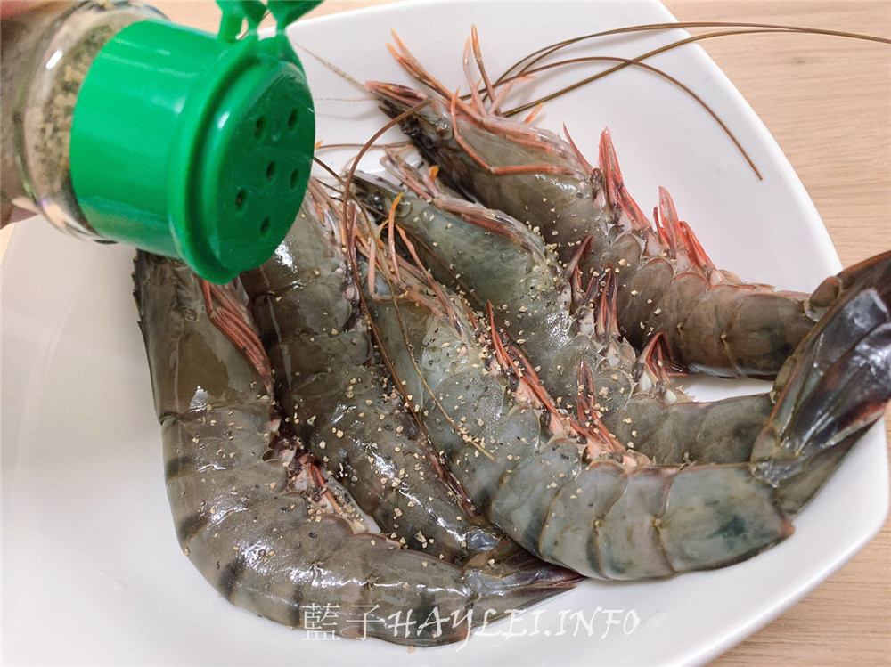 宅配美食開箱文-生猛海鮮團購美食推薦/36Life鮮綠生活-團購生鮮必吃的氣炸鍋美食,大推鮮嫩美味的台南老饕級去刺虱目魚肚、真材實料的丸類界LV蝦枝花丸、鮮香美味的海金鑽府城蝦捲、奶香四溢的起司特級蝦捲&肥碩鮮美的草蝦。冷凍宅配/生鮮宅配/團購生鮮/團購美食/氣炸鍋料理/藍子愛美食 中式料理 宅配食記 攝影 民生資訊分享 飲食集錦
