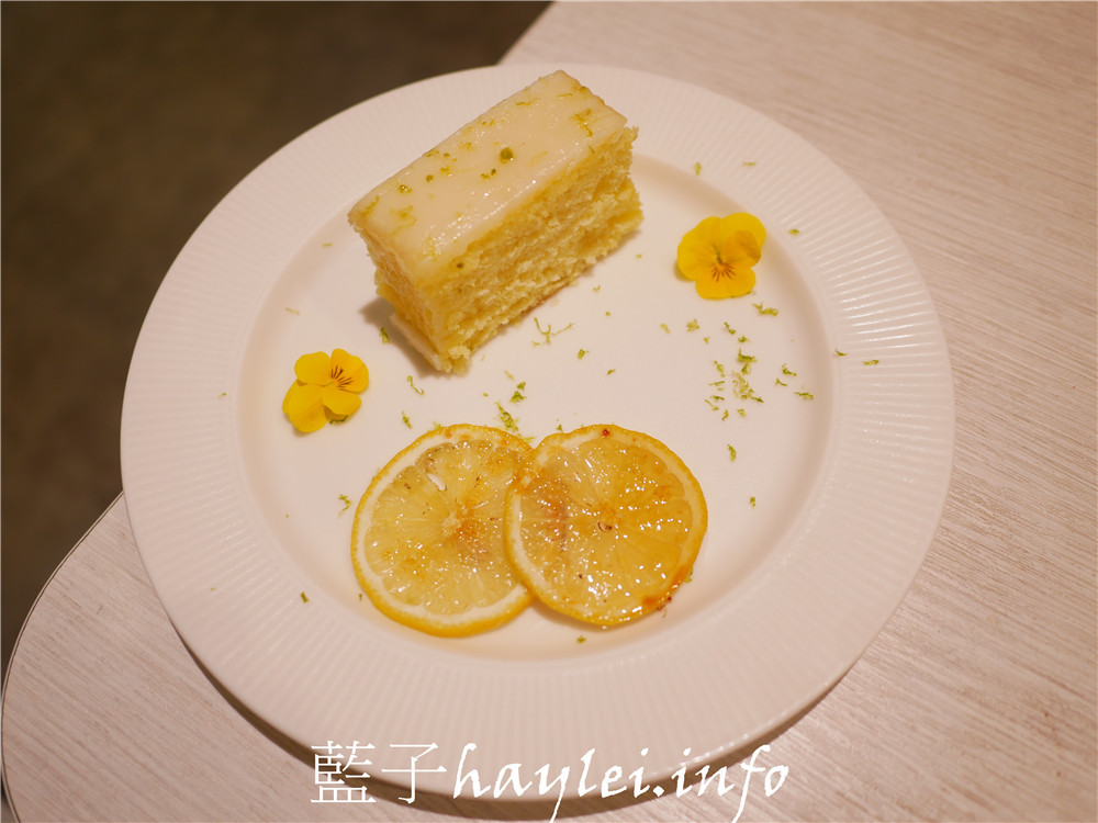 台中南屯/Chow Chow Café 巧巧咖啡-想吃美味義式晚餐不用花大錢,義大利麵燉飯都很棒,環境舒適,非常適合聚餐約會!近文心森林公園~台中美食/南屯區美食餐廳/台中餐廳/義式餐廳/台中好拍餐廳/台中咖啡廳推薦/純白咖啡廳/嫩煎舒肥牛肩佐蒜香義大利麵/煙燻鴨胸佐羅勒燉飯/情侶約會/開會聚餐/外送外帶服務/藍子愛美食 國內旅遊 攝影 民生資訊分享 飲食集錦