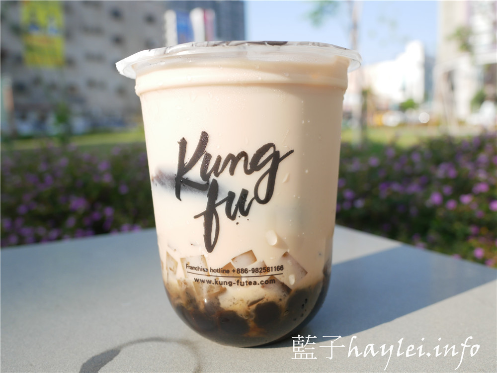 台中西屯/手搖飲推薦/手作功夫茶(黎明店)-台中必喝飲品推薦,紅豆粉粿鮮奶復刻童年回憶超經典、38奶霸一吸就能吃到很多料超滿足、芝士玫瑰鹽翠玉香濃奶蓋與茶香交融超好味!台中美食/台中手搖飲/台中飲料店/手作功夫茶/台中旅遊必喝/台中珍奶推薦/珍珠奶茶/奶蓋綠茶/紅豆粉粿/鮮奶飲品/創意飲品/藍子愛美食 中式料理 國內旅遊 攝影 民生資訊分享 飲食集錦