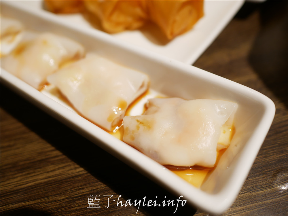 台北中正區/三創美食/港點大師(台北三創店)-座位寬敞舒適,港式飲茶鮮香美味,在台北想吃美味港點都會想到這裡!台北美食/市民大道美食/台北港點推薦/港式料理/港式點心推薦/煲仔飯/腸粉/煲粥/燒賣/奶皇包/蓮花茶/Syntrend三創生活園區/藍子愛美食 中式料理 國內旅遊 攝影 民生資訊分享 飲食集錦