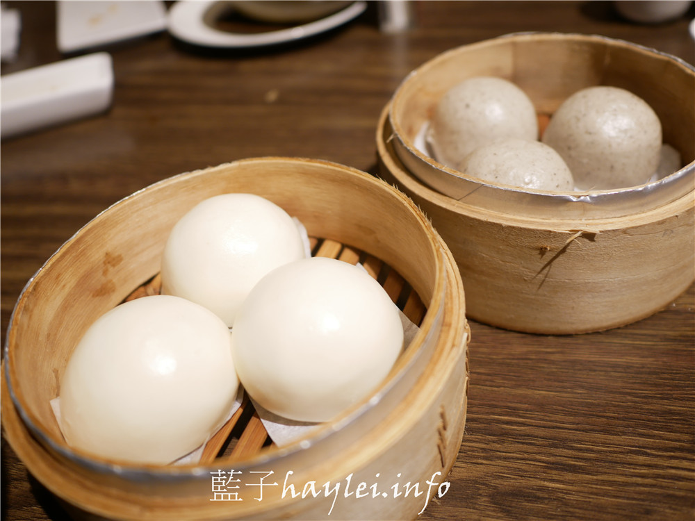 台北中正區/三創美食/港點大師(台北三創店)-座位寬敞舒適,港式飲茶鮮香美味,在台北想吃美味港點都會想到這裡!台北美食/市民大道美食/台北港點推薦/港式料理/港式點心推薦/煲仔飯/腸粉/煲粥/燒賣/奶皇包/蓮花茶/Syntrend三創生活園區/藍子愛美食 中式料理 國內旅遊 攝影 民生資訊分享 飲食集錦