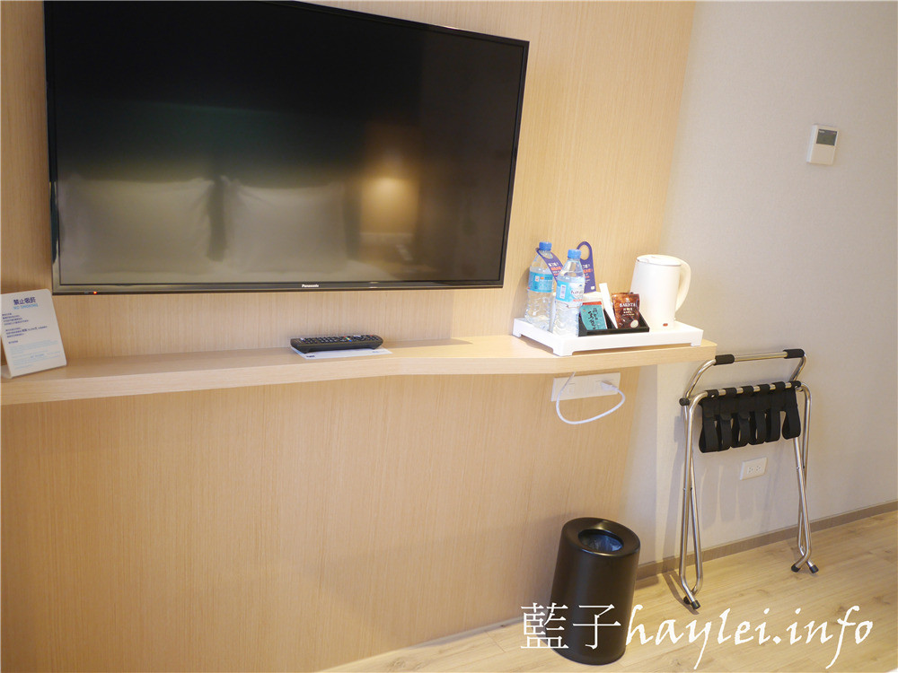 台中西屯/Holiday Inn Express Taichung Fengchia/臺中逢甲智選假日酒店-交通方便,近逢甲夜市、星享道,平價且舒適,在溫馨臥房安撫睡意後,來享受舒適美好的早餐吧!台中住宿推薦/逢甲住宿推薦/2 星級飯店/IHG洲際酒店平價品牌/24 小時櫃台/免費早餐/沐浴備品/健身中心/商務中心/洗衣服務/禁菸/會議室/國內旅遊/台中旅遊/藍子愛旅行 國內外住宿相關 國內旅遊 攝影 民生資訊分享