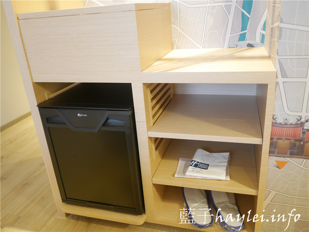 台中西屯/Holiday Inn Express Taichung Fengchia/臺中逢甲智選假日酒店-交通方便,近逢甲夜市、星享道,平價且舒適,在溫馨臥房安撫睡意後,來享受舒適美好的早餐吧!台中住宿推薦/逢甲住宿推薦/2 星級飯店/IHG洲際酒店平價品牌/24 小時櫃台/免費早餐/沐浴備品/健身中心/商務中心/洗衣服務/禁菸/會議室/國內旅遊/台中旅遊/藍子愛旅行 國內外住宿相關 國內旅遊 攝影 民生資訊分享