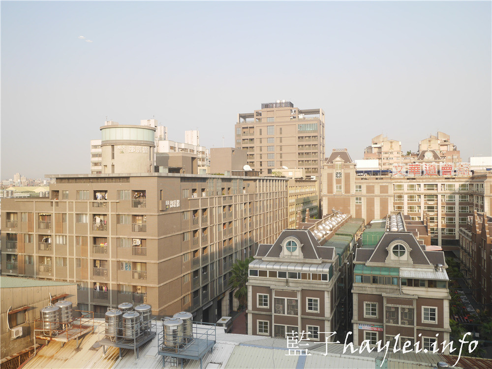 台中西屯/Holiday Inn Express Taichung Fengchia/臺中逢甲智選假日酒店-交通方便,近逢甲夜市、星享道,平價且舒適,在溫馨臥房安撫睡意後,來享受舒適美好的早餐吧!台中住宿推薦/逢甲住宿推薦/2 星級飯店/IHG洲際酒店平價品牌/24 小時櫃台/免費早餐/沐浴備品/健身中心/商務中心/洗衣服務/禁菸/會議室/國內旅遊/台中旅遊/藍子愛旅行 國內外住宿相關 國內旅遊 攝影 民生資訊分享