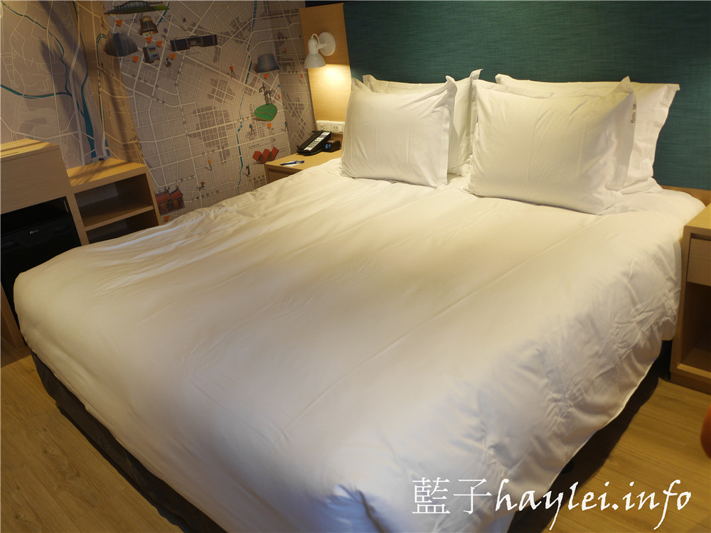 台中西屯/Holiday Inn Express Taichung Fengchia/臺中逢甲智選假日酒店-交通方便,近逢甲夜市、星享道,平價且舒適,在溫馨臥房安撫睡意後,來享受舒適美好的早餐吧!台中住宿推薦/逢甲住宿推薦/2 星級飯店/IHG洲際酒店平價品牌/24 小時櫃台/免費早餐/沐浴備品/健身中心/商務中心/洗衣服務/禁菸/會議室/國內旅遊/台中旅遊/藍子愛旅行 國內外住宿相關 國內旅遊 攝影 民生資訊分享