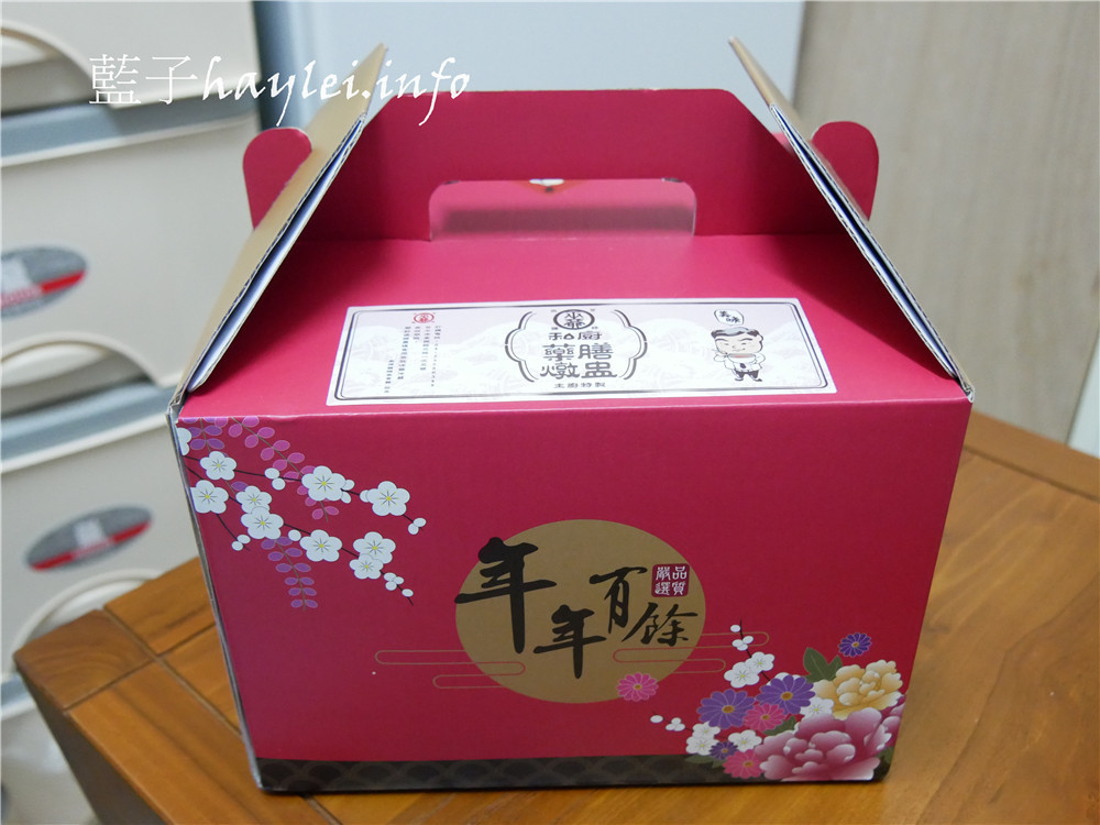 台中藥膳推薦/南屯美食/巫爺中醫藥膳舖-巫爺中醫藥膳燉盅299起,人蔘霸王別姫、麻香當歸燉烏雞採用新鮮烏骨雞、鮑魚、甲魚等熬製,養生湯品順口味美,不會有反胃中藥味,孩童也能美味品嚐的中藥補湯推薦~在想想鍋物裡!台中美食/養生藥膳煲湯/營養補湯/中藥湯/美味藥膳/甲魚口感/甲魚湯/烏骨雞湯/當歸雞湯/中南海集團/藍子愛美食 中式料理 健康養身 攝影 民生資訊分享 飲食集錦