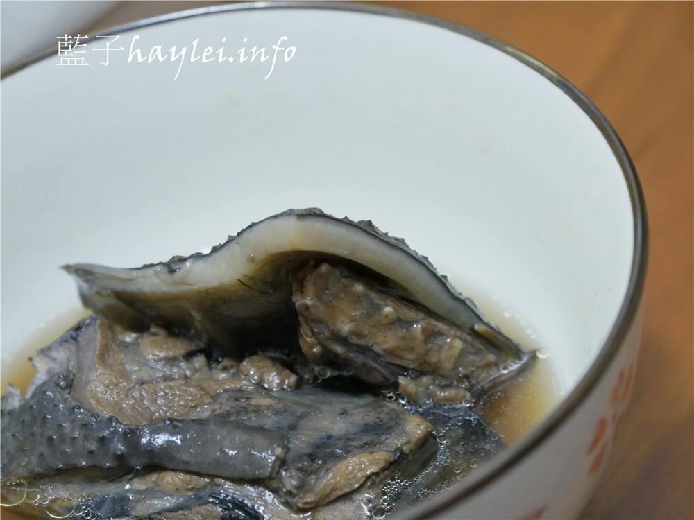 台中藥膳推薦/南屯美食/巫爺中醫藥膳舖-巫爺中醫藥膳燉盅299起,人蔘霸王別姫、麻香當歸燉烏雞採用新鮮烏骨雞、鮑魚、甲魚等熬製,養生湯品順口味美,不會有反胃中藥味,孩童也能美味品嚐的中藥補湯推薦~在想想鍋物裡!台中美食/養生藥膳煲湯/營養補湯/中藥湯/美味藥膳/甲魚口感/甲魚湯/烏骨雞湯/當歸雞湯/中南海集團/藍子愛美食 中式料理 健康養身 攝影 民生資訊分享 飲食集錦