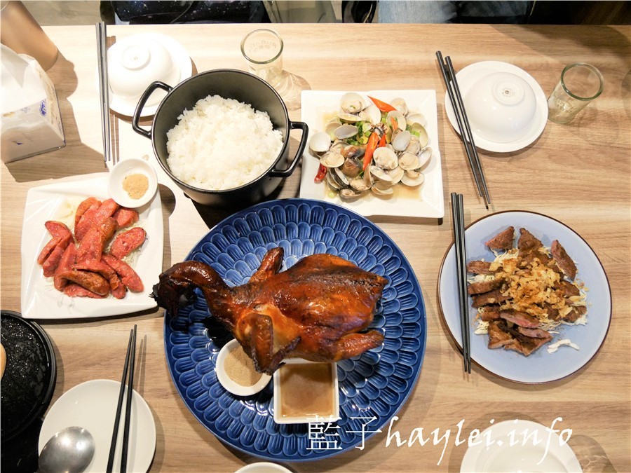 台北松山區/市民大道美食/一吃上癮祖傳甕缸雞-祖傳秘方正宗放山雞,吃起來外酥內嫩又多汁,鹹香入味超好吃!近捷運忠孝敦化站的美味烤雞,每天限量30隻,需提前1小時預定~一吃上癮祖傳甕缸雞菜單/台北美食/台北熱炒餐廳推薦/宵夜美食/親友聚餐/台菜餐廳推薦/桌菜合菜/皮脆肉嫩/roasted chicken/藍子愛美食 中式料理 國內旅遊 攝影 民生資訊分享 飲食集錦