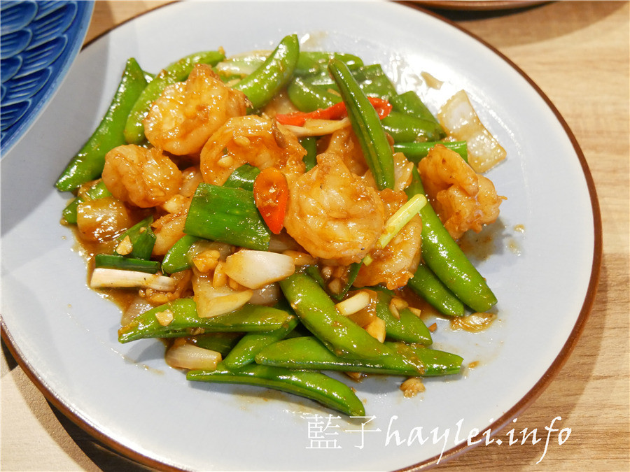 台北松山區/市民大道美食/一吃上癮祖傳甕缸雞-祖傳秘方正宗放山雞,吃起來外酥內嫩又多汁,鹹香入味超好吃!近捷運忠孝敦化站的美味烤雞,每天限量30隻,需提前1小時預定~一吃上癮祖傳甕缸雞菜單/台北美食/台北熱炒餐廳推薦/宵夜美食/親友聚餐/台菜餐廳推薦/桌菜合菜/皮脆肉嫩/roasted chicken/藍子愛美食 中式料理 國內旅遊 攝影 民生資訊分享 飲食集錦
