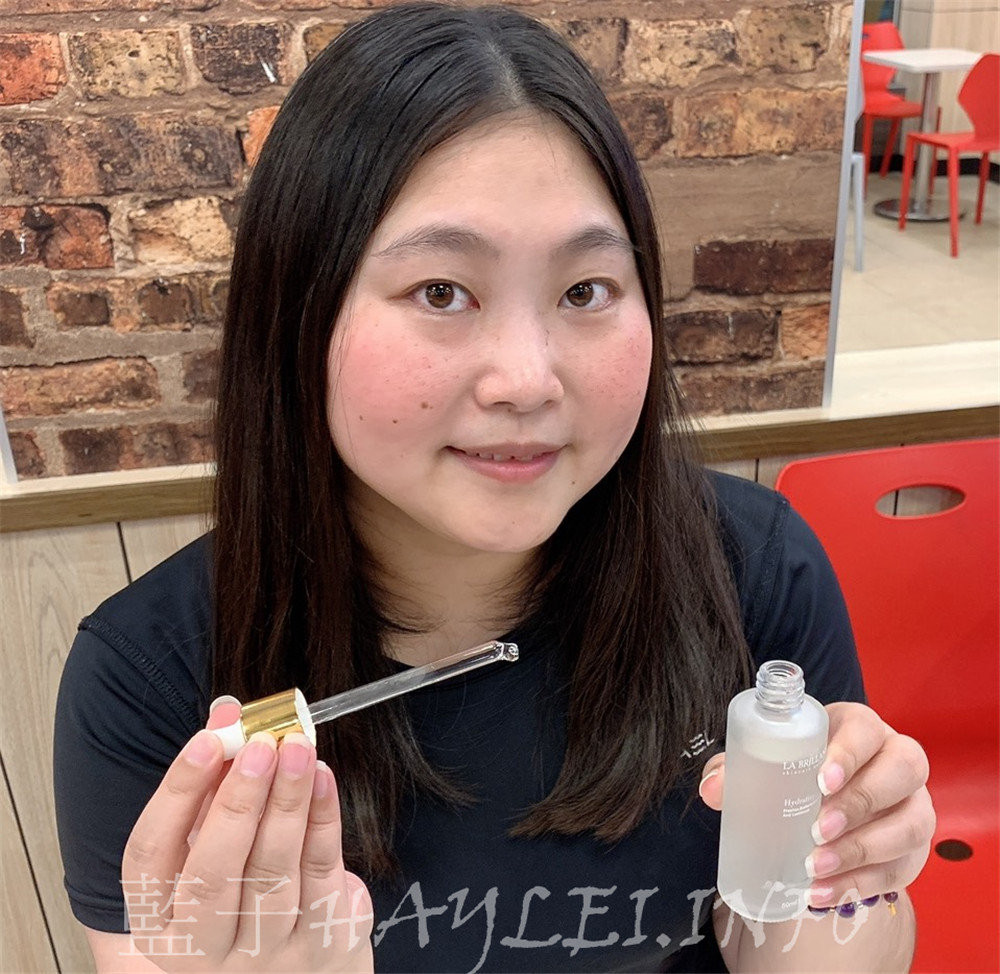 LA BRILLANCE/蕾斯雍/皇家修護潤澤精萃-質地清爽好吸收的原液型安瓶,蘭花植萃深入肌底,舒緩乾燥肌膚,提升水潤度,打造飽滿彈潤的自然美肌!美妝保養/肌膚保養/蘭花保養品/頂級護膚品推薦/植萃保養品推薦/蘭花萃取/西印度櫻桃萃取/歐錦葵/全膚質適用/保濕精華液推薦/藍子愛美麗 保養品分享 彩妝品 彩妝品分享 攝影 民生資訊分享