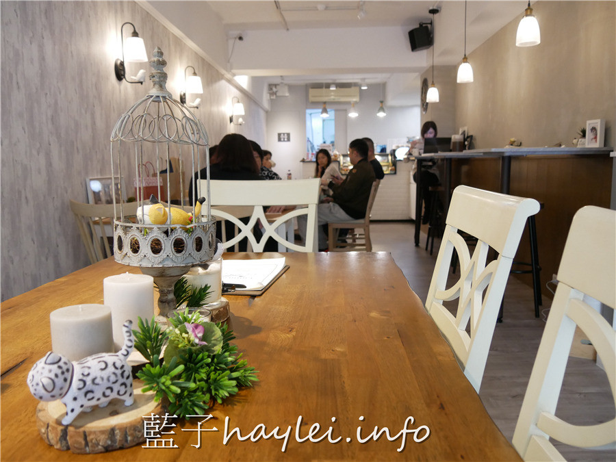 台北松山/中山國中站美食/夏綠蒂·小私廚/à table chez Charlotte-原夏綠地咖啡,環境舒適,食材新鮮且口味絕佳,約會聚餐好選擇~義大利麵燉飯、甜點下午茶都是手工現做!台北美食餐廳/松山美食/義式料理/客製化餐點/手工甜點/下午茶/雙人鬆餅午茶套餐/鐵觀音茶風鬆餅/松露野菇燉飯/明太子義大利麵/不收服務費/西式料理/台北旅遊/藍子愛美食 國內旅遊 攝影 民生資訊分享 飲食集錦