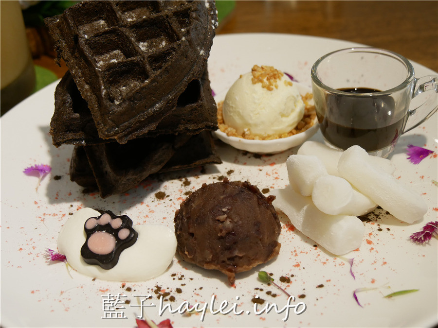 台北松山/中山國中站美食/夏綠蒂·小私廚/à table chez Charlotte-原夏綠地咖啡，環境舒適，食材新鮮且口味絕佳，約會聚餐好選擇～義大利麵燉飯、甜點下午茶都是手工現做！台北美食餐廳/松山美食/義式料理/客製化餐點/手工甜點/下午茶/雙人鬆餅午茶套餐/鐵觀音茶風鬆餅/松露野菇燉飯/明太子義大利麵/不收服務費/西式料理/台北旅遊/藍子愛美食 國內旅遊 攝影 民生資訊分享 飲食集錦 