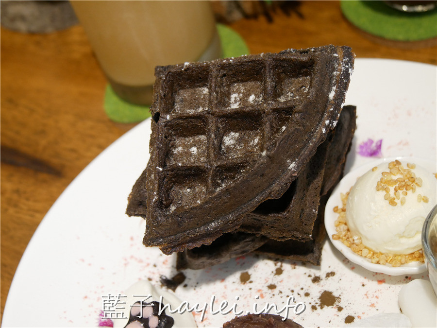台北松山/中山國中站美食/夏綠蒂·小私廚/à table chez Charlotte-原夏綠地咖啡,環境舒適,食材新鮮且口味絕佳,約會聚餐好選擇~義大利麵燉飯、甜點下午茶都是手工現做!台北美食餐廳/松山美食/義式料理/客製化餐點/手工甜點/下午茶/雙人鬆餅午茶套餐/鐵觀音茶風鬆餅/松露野菇燉飯/明太子義大利麵/不收服務費/西式料理/台北旅遊/藍子愛美食 國內旅遊 攝影 民生資訊分享 飲食集錦